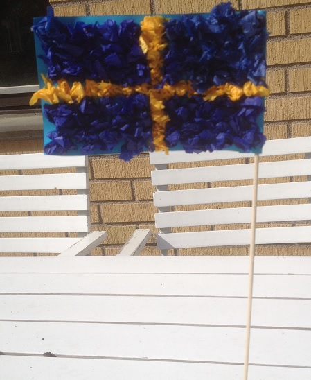 svenska flaggan av silkespapperstussar